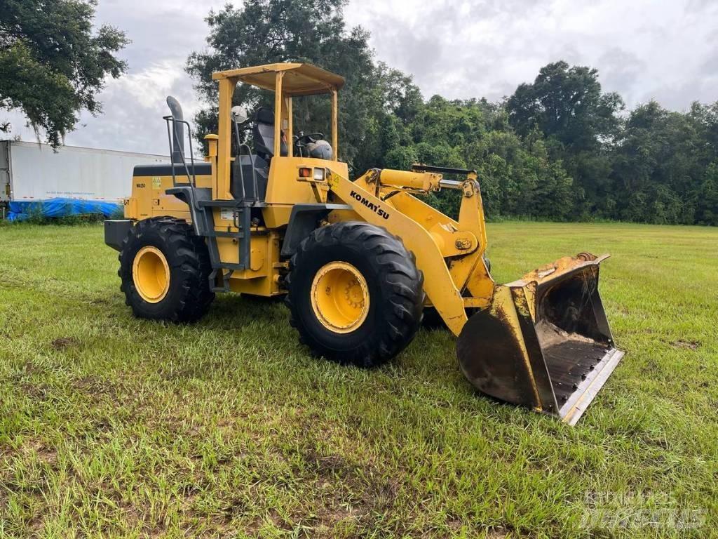 Komatsu WA 250-3L Rataslaadurid