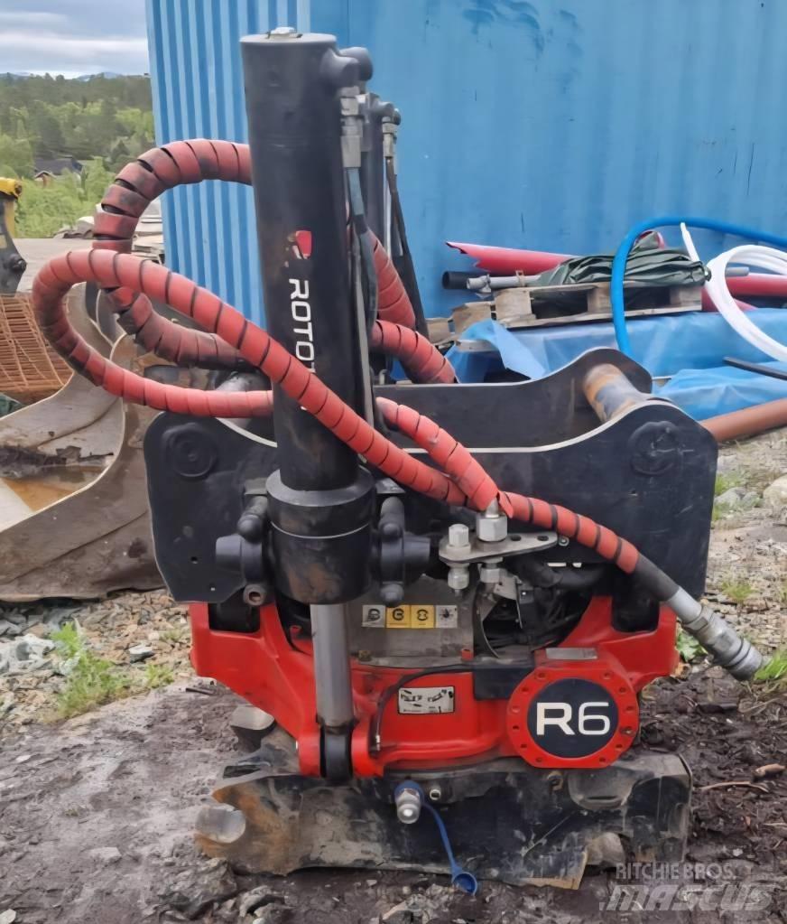Komatsu PC 210 LC Roomikekskavaatorid
