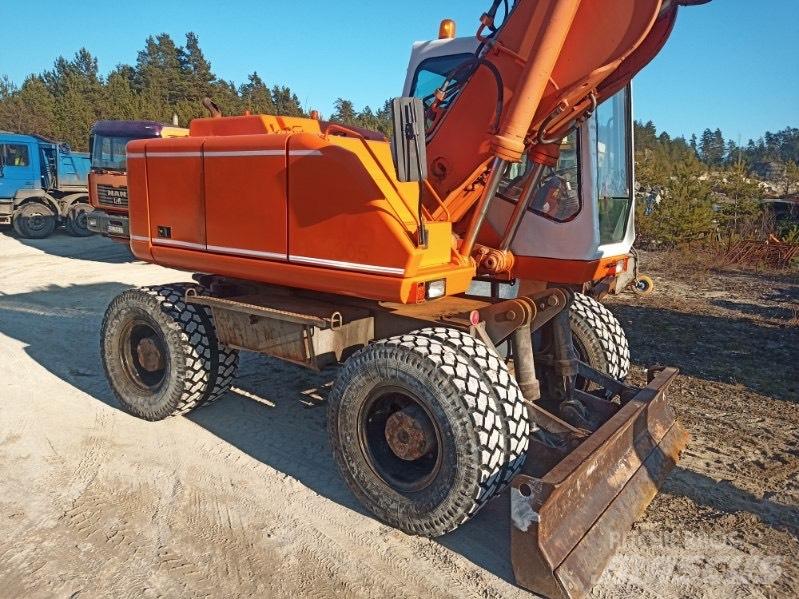 Atlas 1604 Ratasekskavaatorid