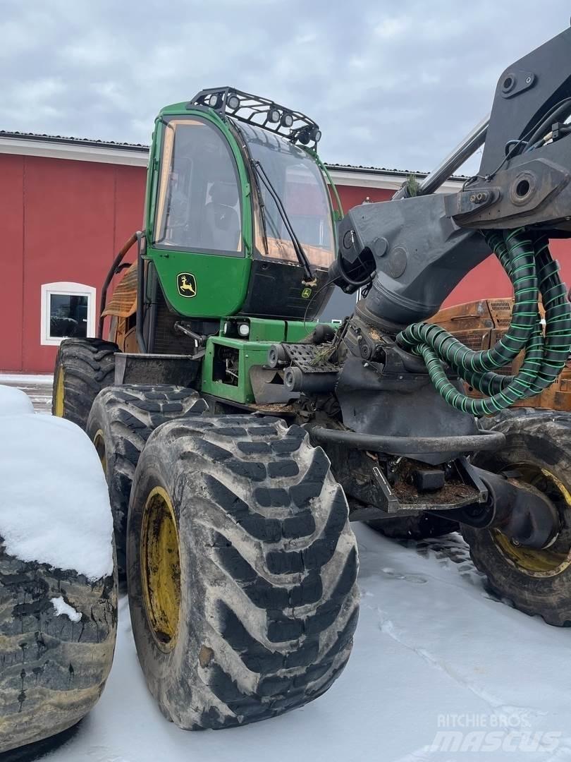 John Deere 1270G Harvesterid