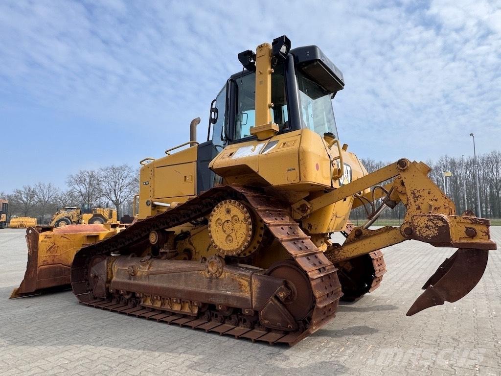 CAT D6N XL Buldooserid