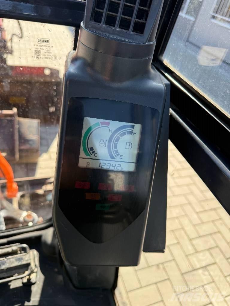 Hitachi ZX 19-6 Miniekskavaatorid < 7 t