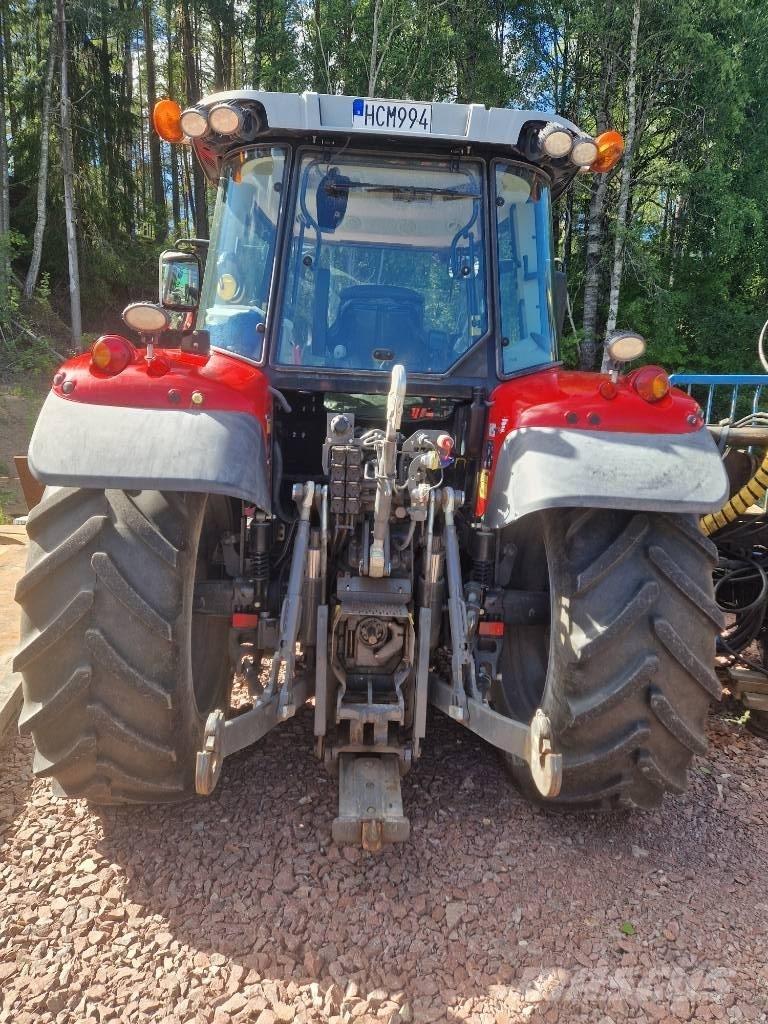 Massey Ferguson 5713 Traktorid
