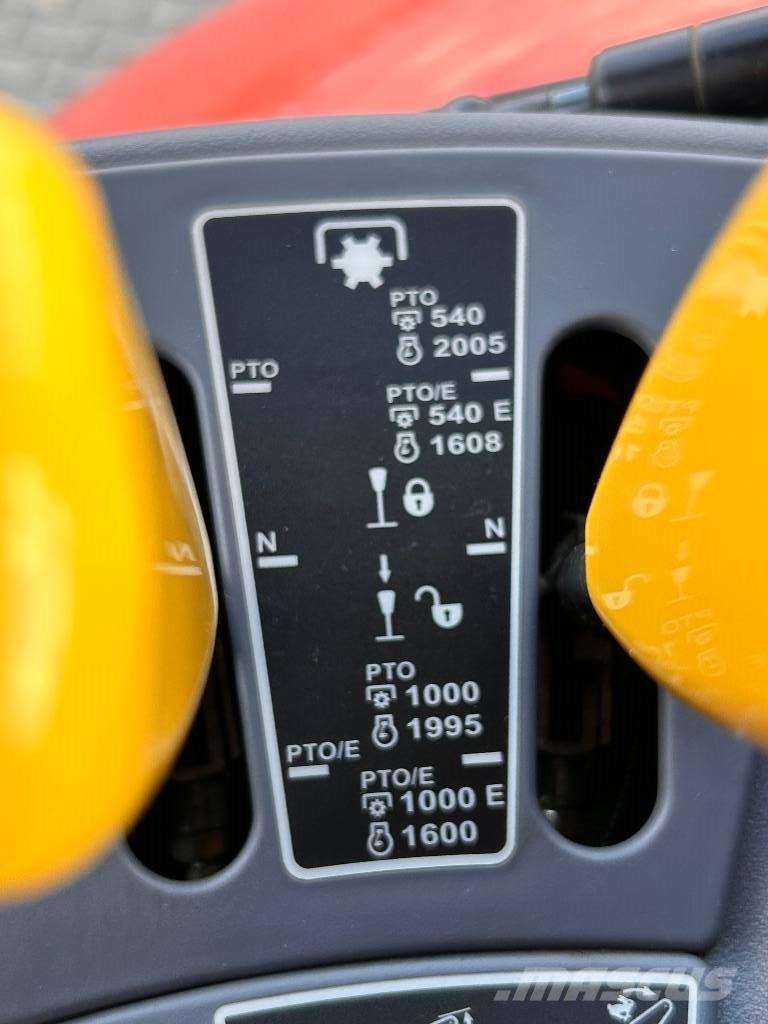Kubota M 7153 Traktorid