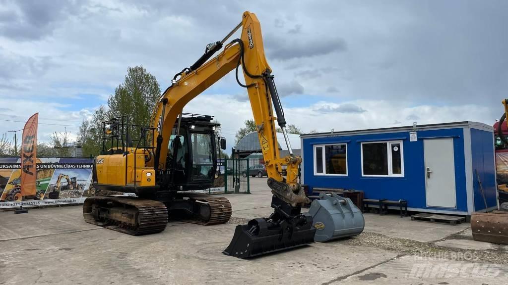 JCB JS 130 LC Roomikekskavaatorid