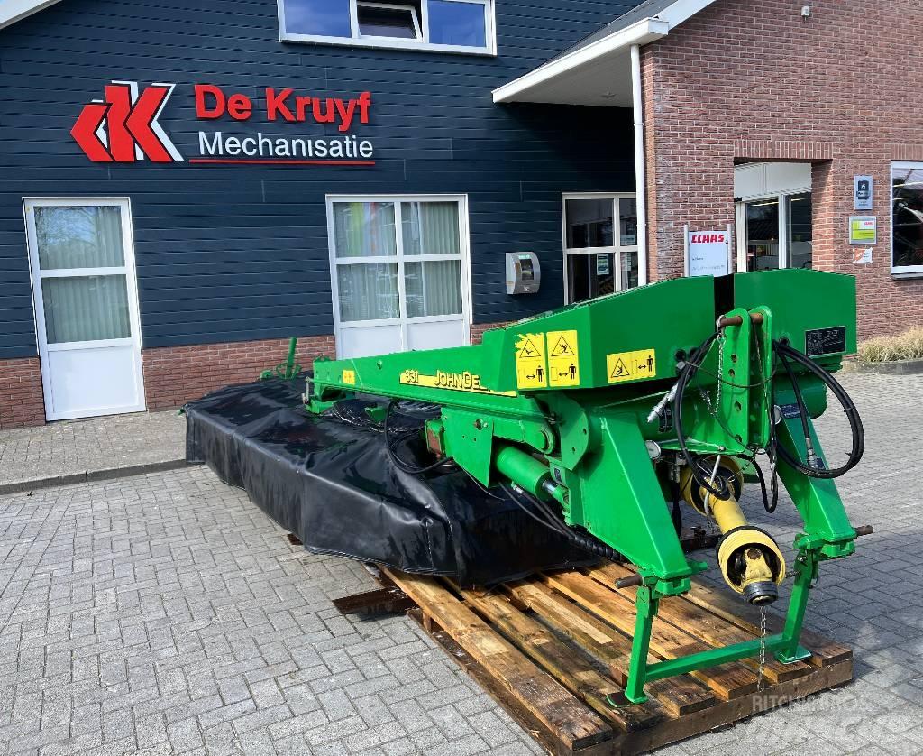 John Deere CC 331 Niidukid