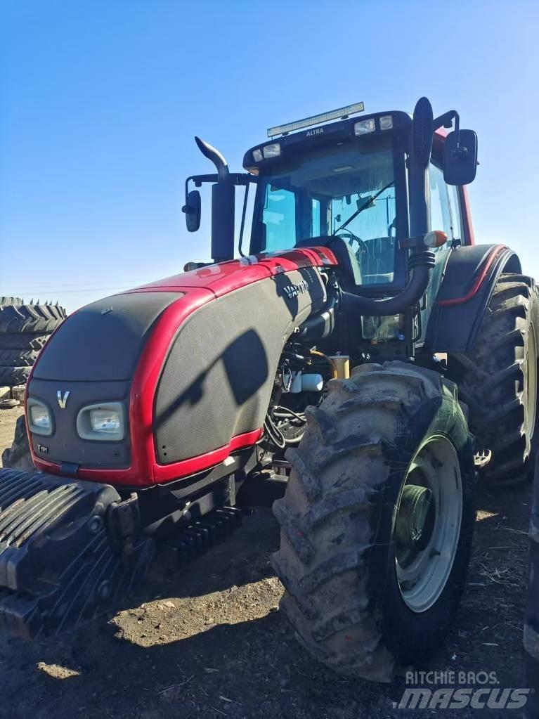 Case IH FARMALL 1404 Traktorid