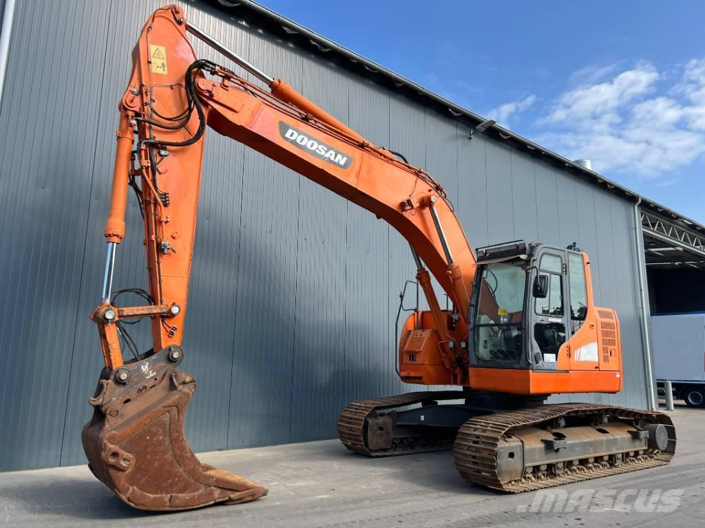 Doosan DX235LCR Roomikekskavaatorid