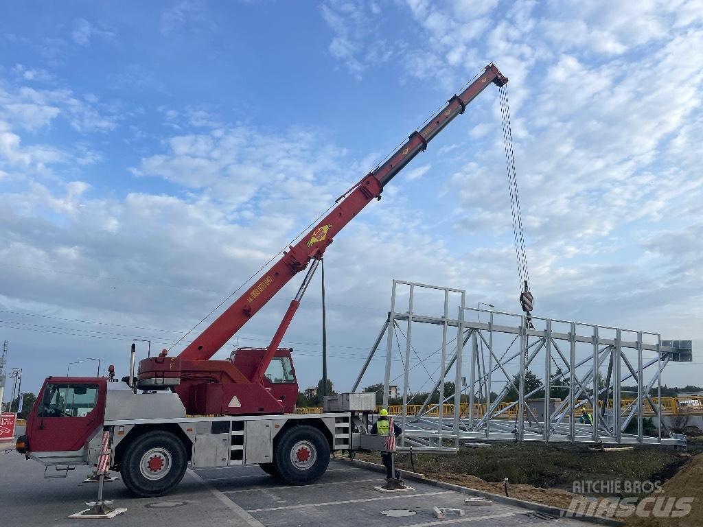 Liebherr LTM 1030 Maastikutõstukid