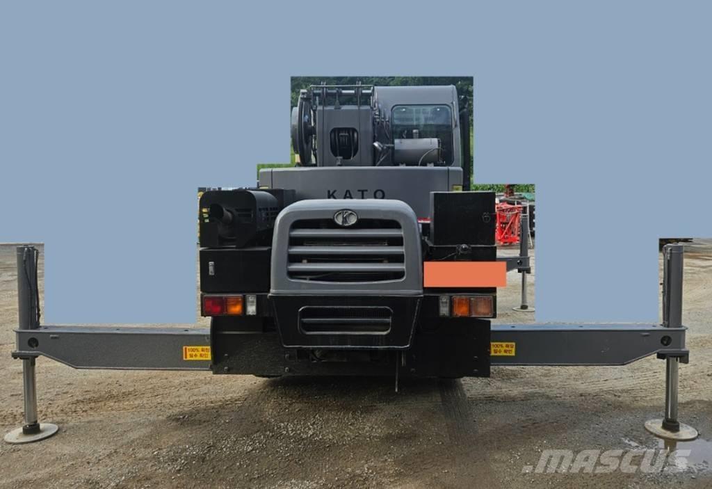 Kato KRM-13H-2 Maastikutõstukid