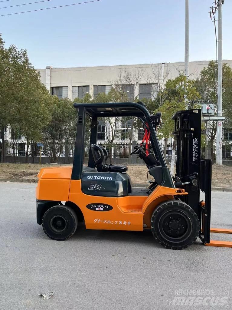 Toyota 7 FDN 30 Diiseltõstukid