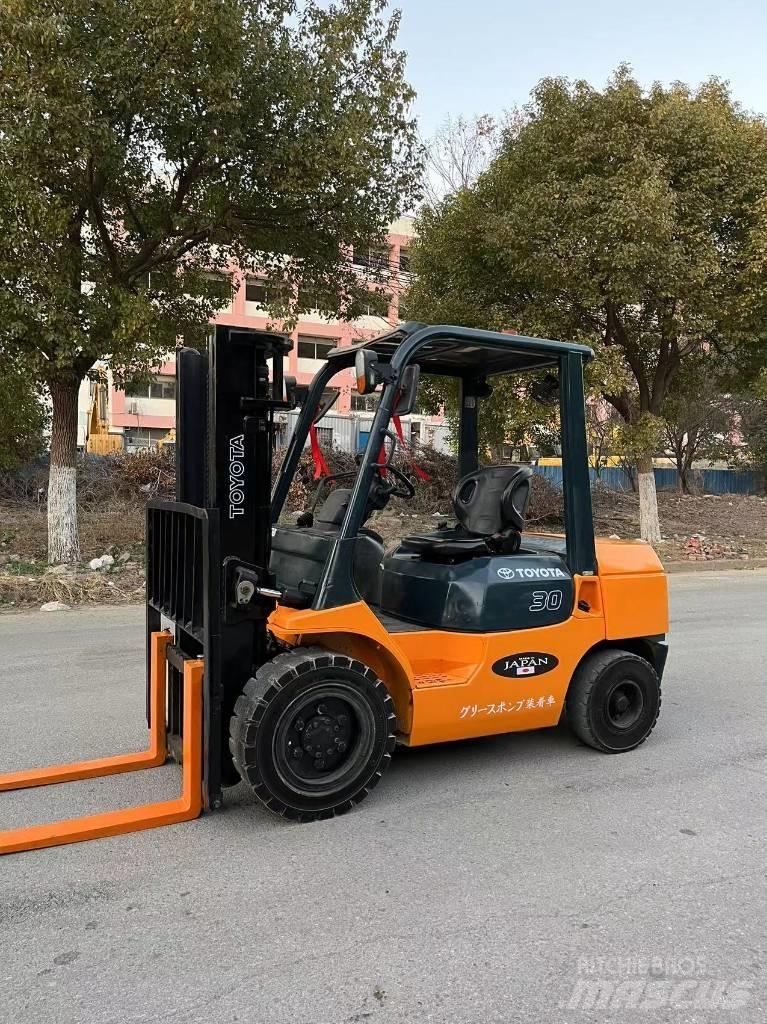 Toyota 7 FDN 30 Diiseltõstukid