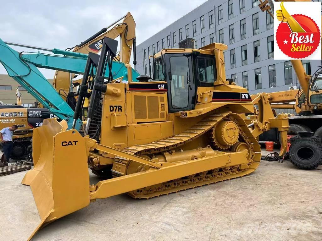 CAT D 7 R Buldooserid