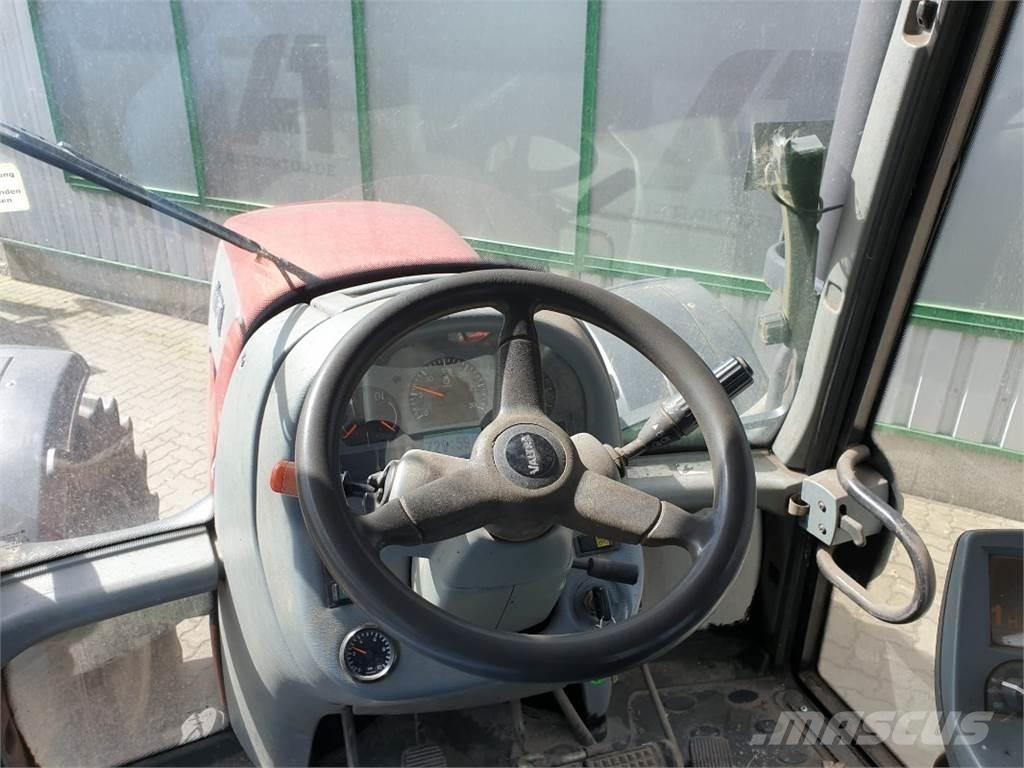 Valtra T151 Traktorid
