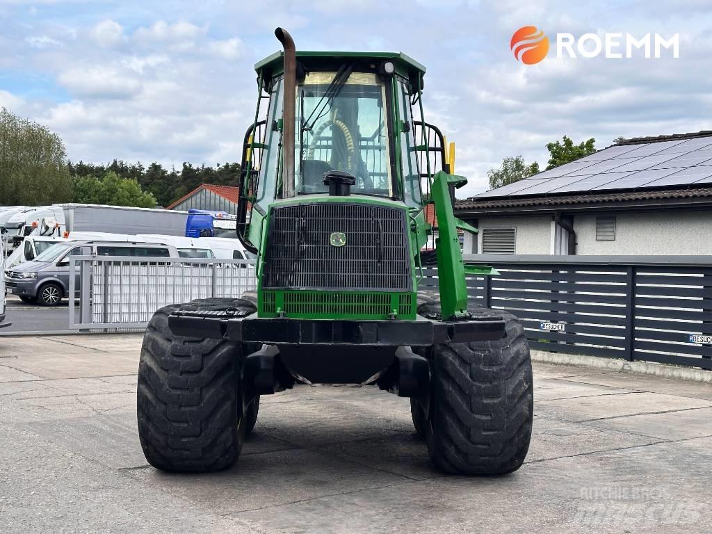 John Deere 1110 D Forwarderid