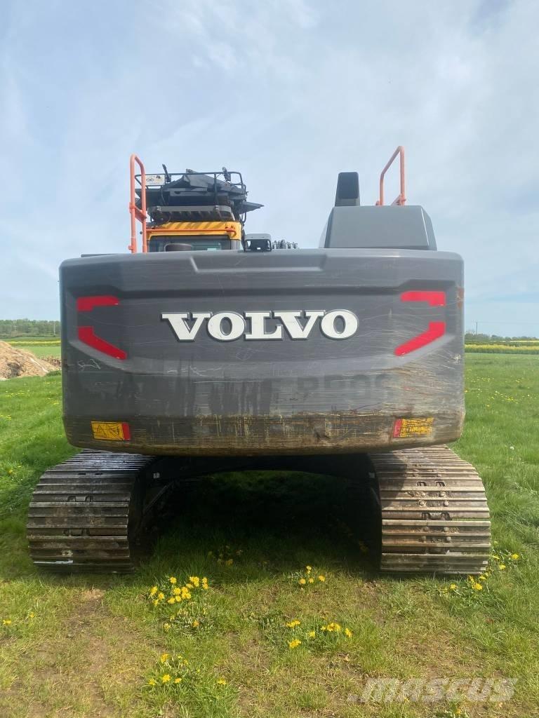 Volvo EC 220 EL Roomikekskavaatorid
