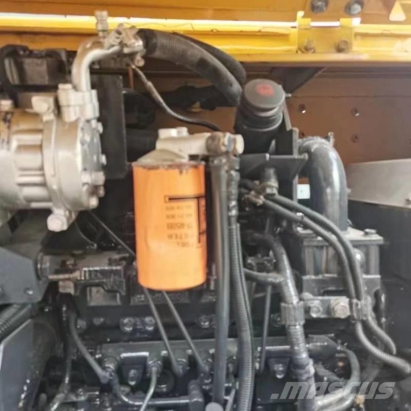 Komatsu PC 60 Roomikekskavaatorid