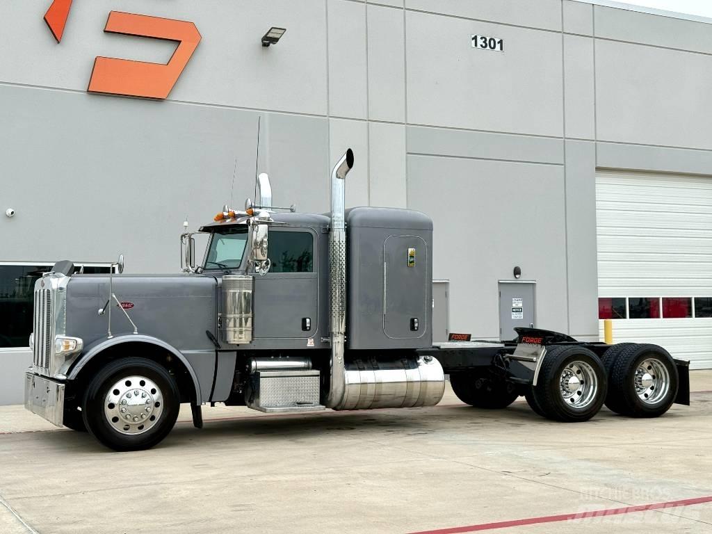 Peterbilt 389 Sadulveokid