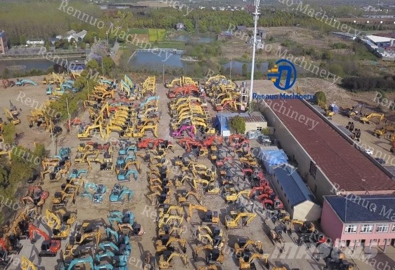 Komatsu 400-8R Roomikekskavaatorid
