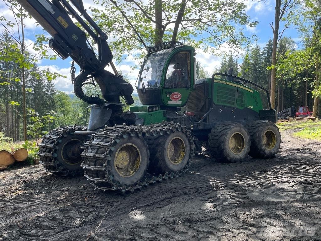 John Deere 1270G 8WD Harvesterid