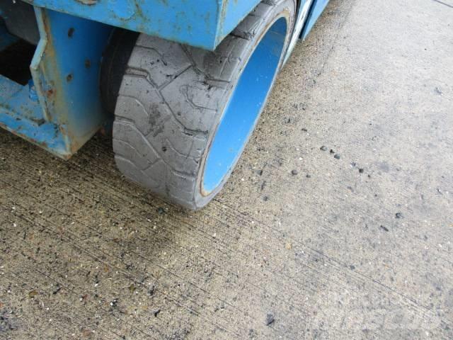 Genie GS 3246 (962) Käärtõstukid