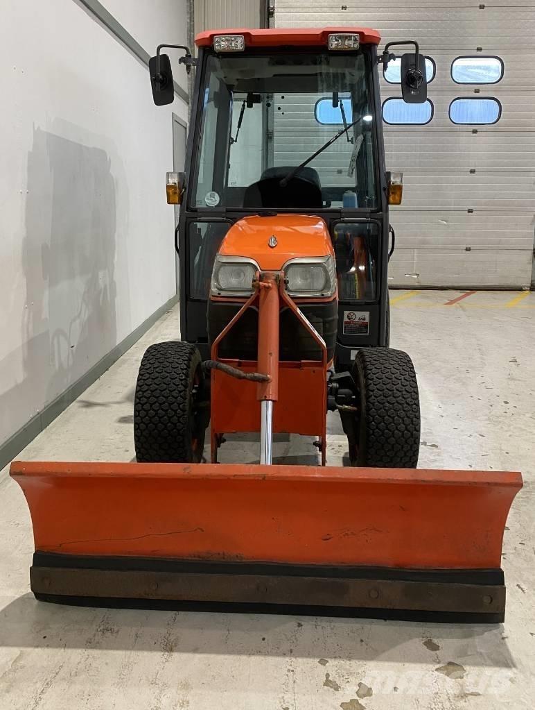 Kubota B2530 Kompakttraktorid