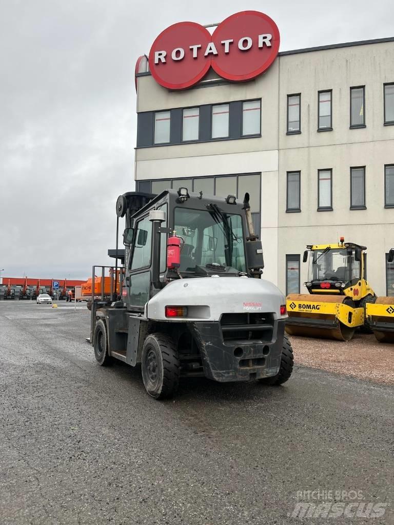 Nissan L1 F6 F70 Y Diiseltõstukid
