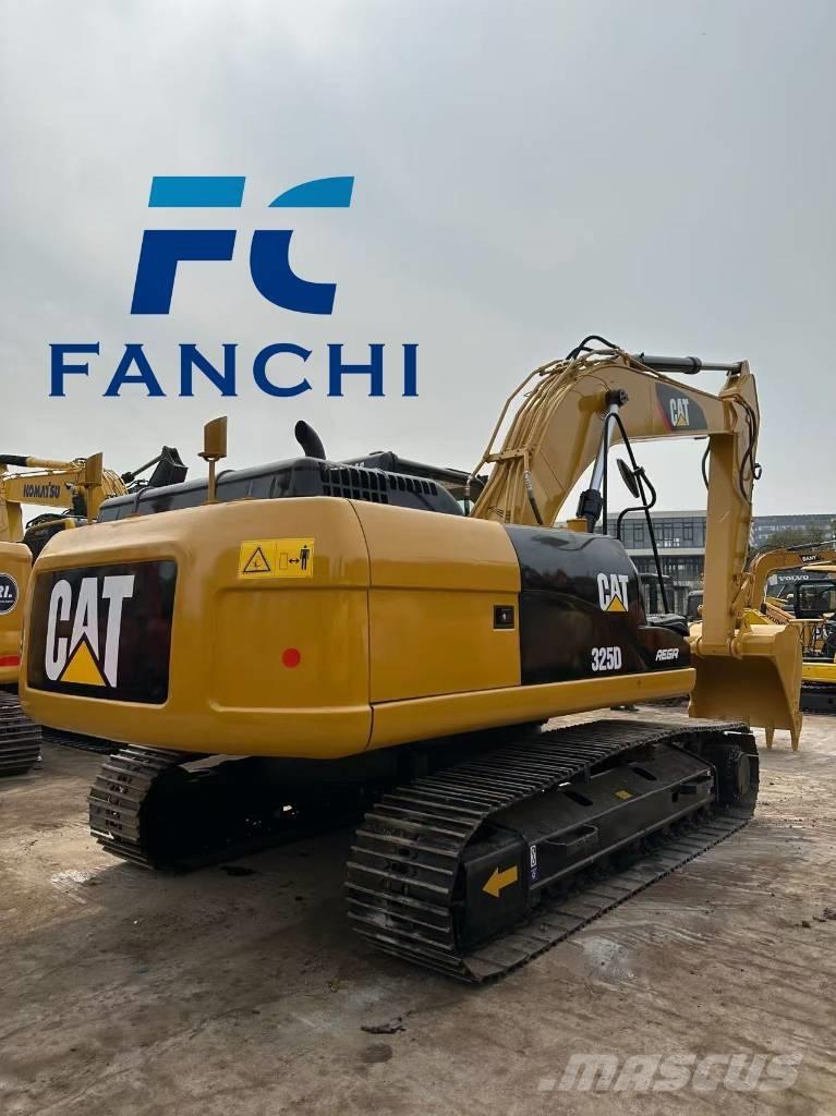 CAT 325 D Roomikekskavaatorid