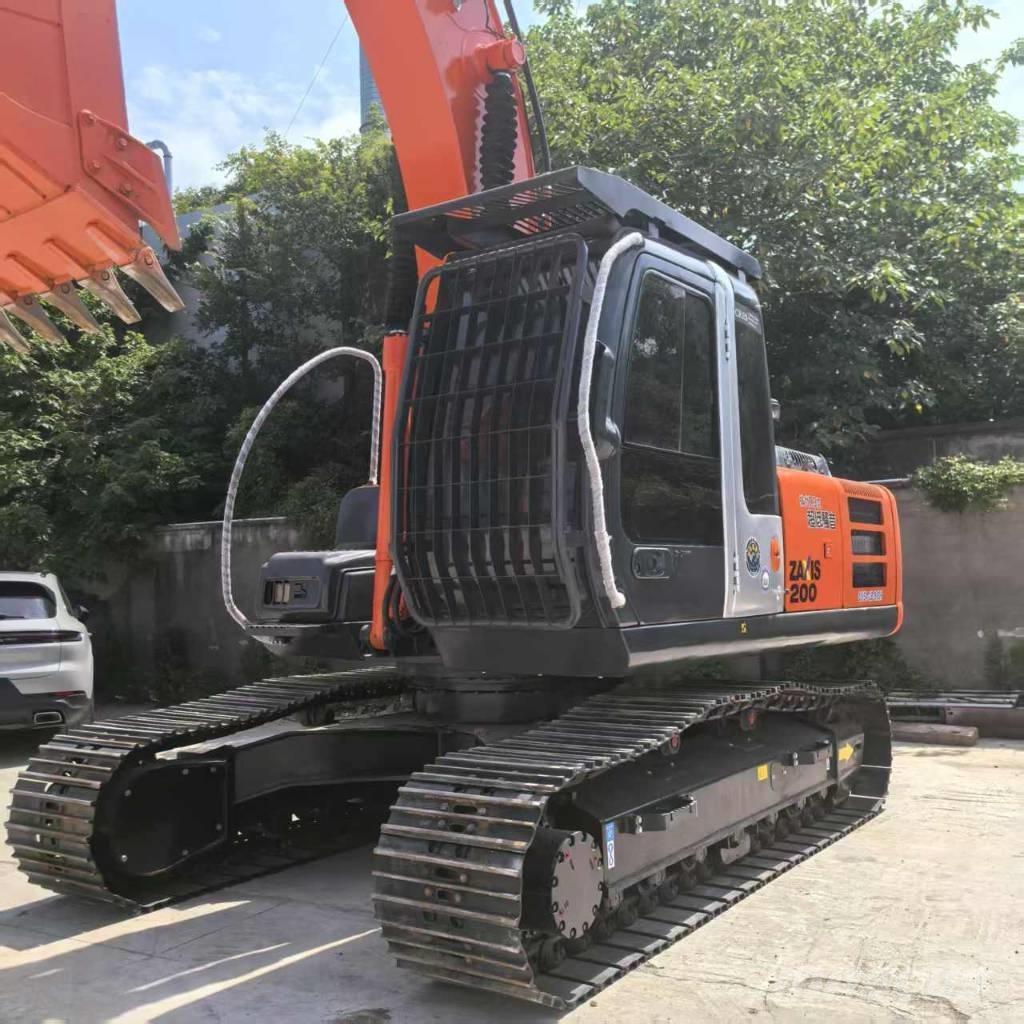 Hitachi ZX 200-3 G Roomikekskavaatorid