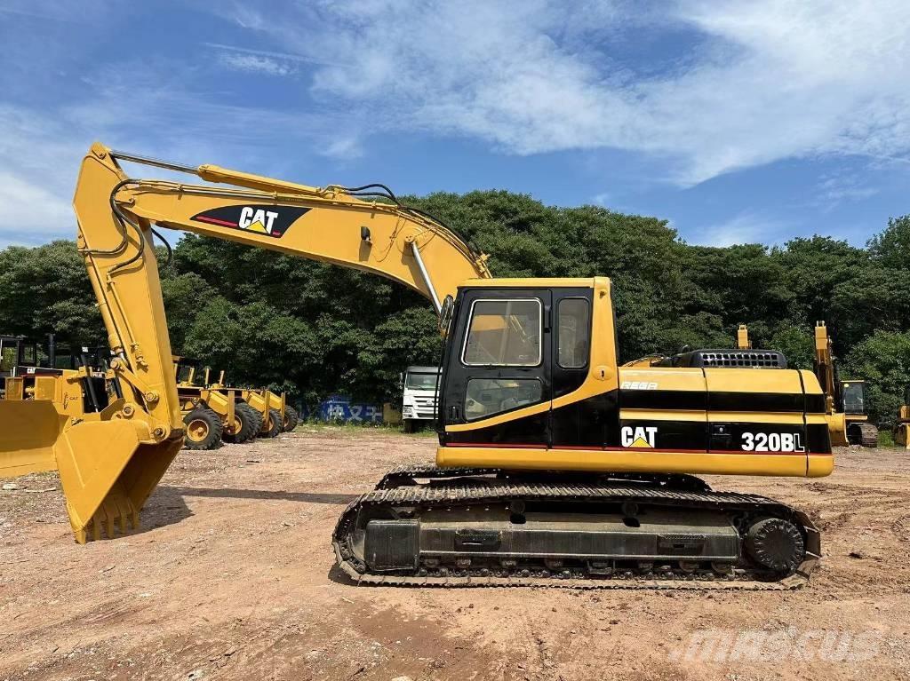 CAT 320 B Roomikekskavaatorid