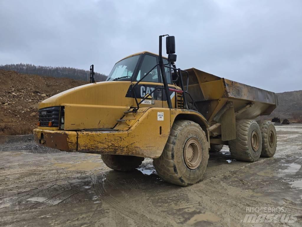 CAT 740 Liigendraamiga pinnaseveokid