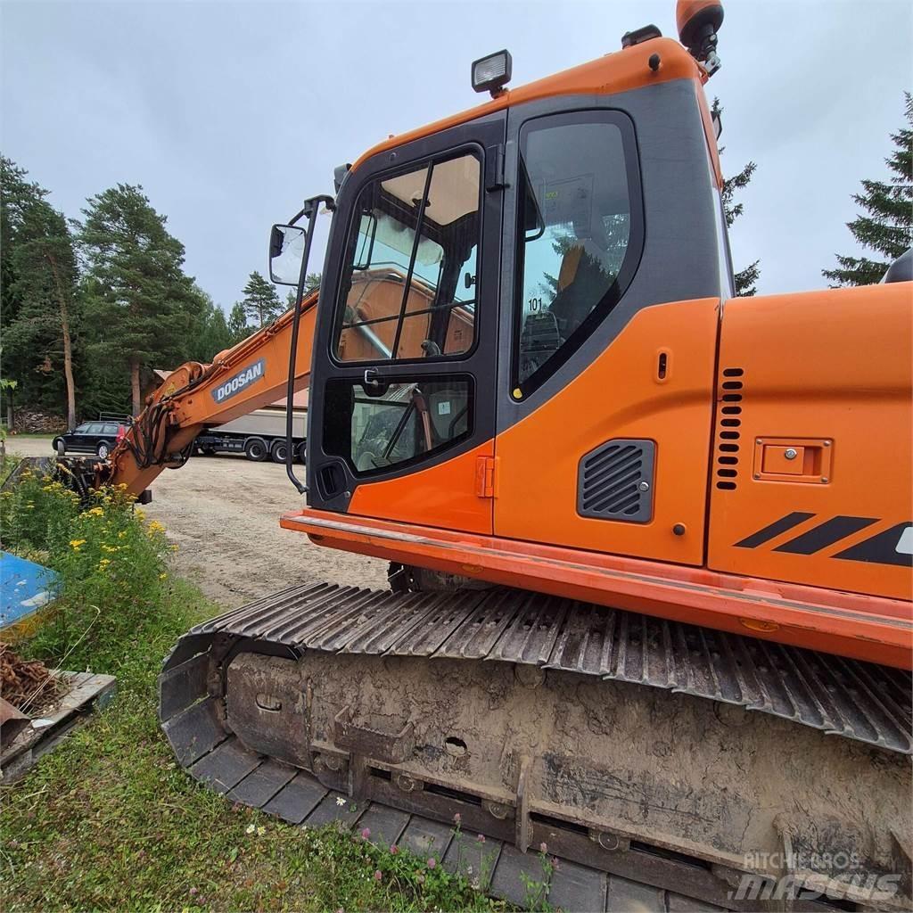 Doosan DX 160LC Roomikekskavaatorid