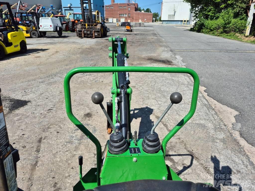 John Deere 1025 R Traktorid
