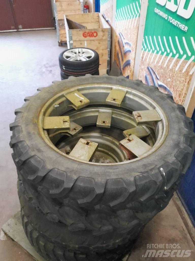 Michelin 9,5-32 Rehvid, rattad ja veljed
