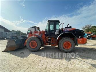Hitachi ZW 250-6 Rataslaadurid