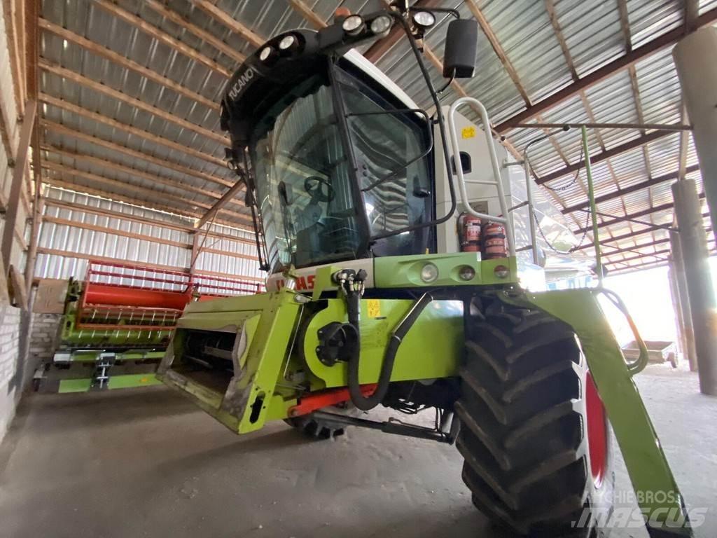 CLAAS Tucano 450 Teraviljakombainid