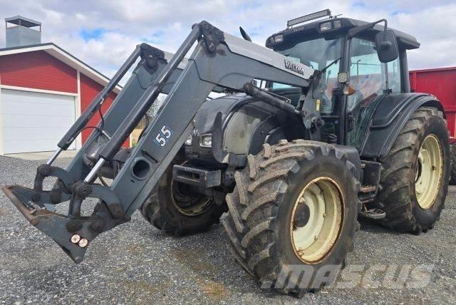 Valtra N141 HiTech Traktorid