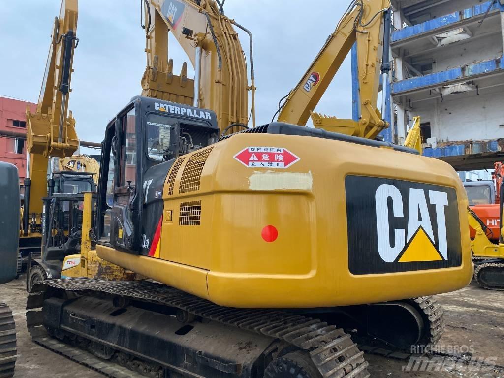 CAT 326D2L Roomikekskavaatorid
