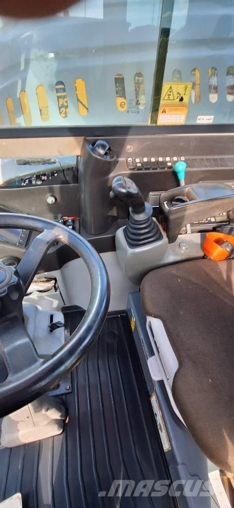 Takeuchi TB 295 W Ratasekskavaatorid