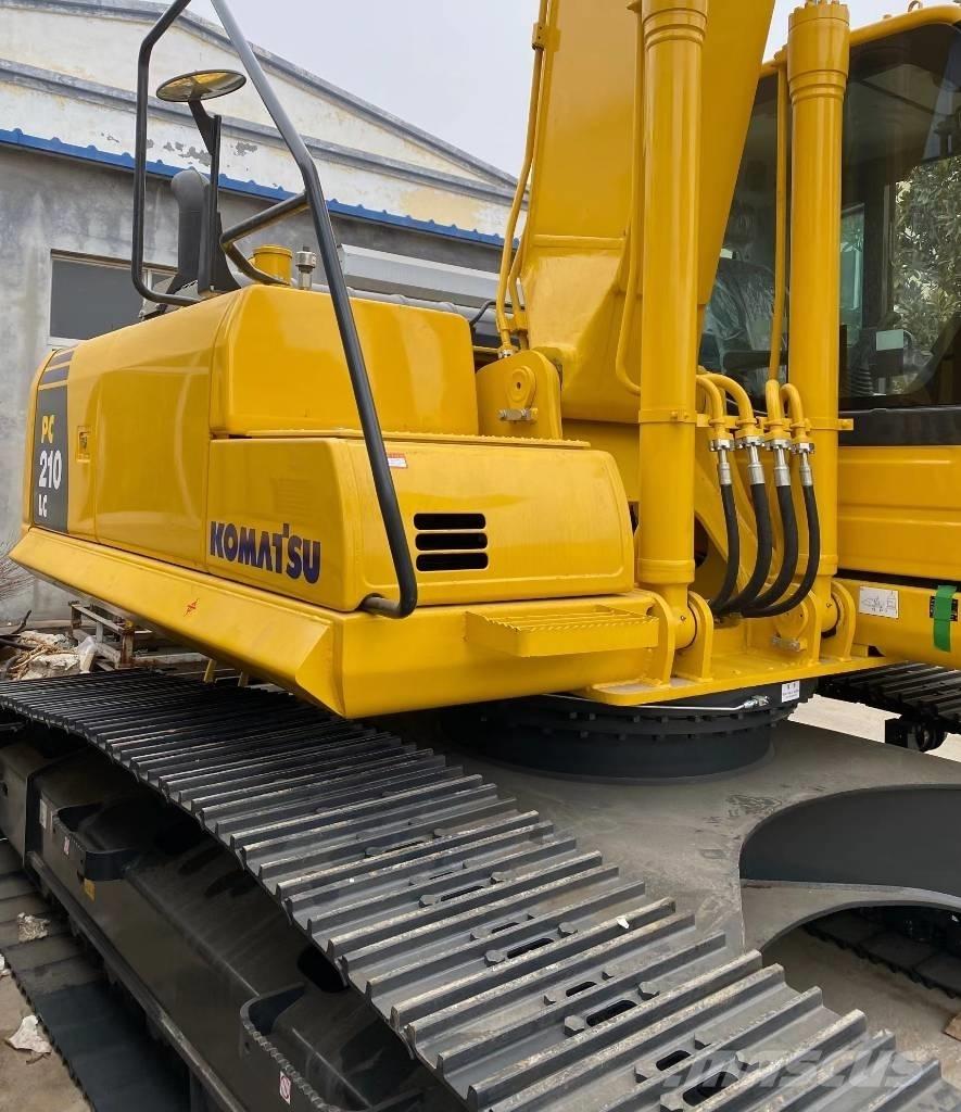 Komatsu PC 210 LC-6 Roomikekskavaatorid