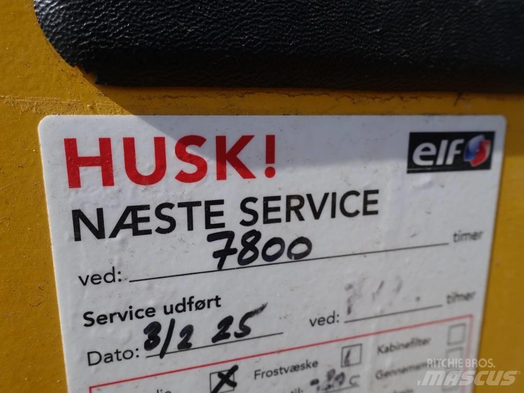 Mustang AL 306 Väikelaadurid