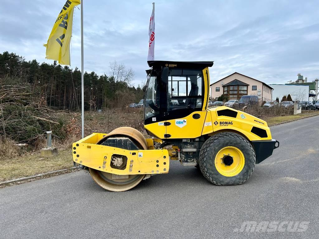 Bomag BW 177 BVC-5 Ühe trumliga rullid
