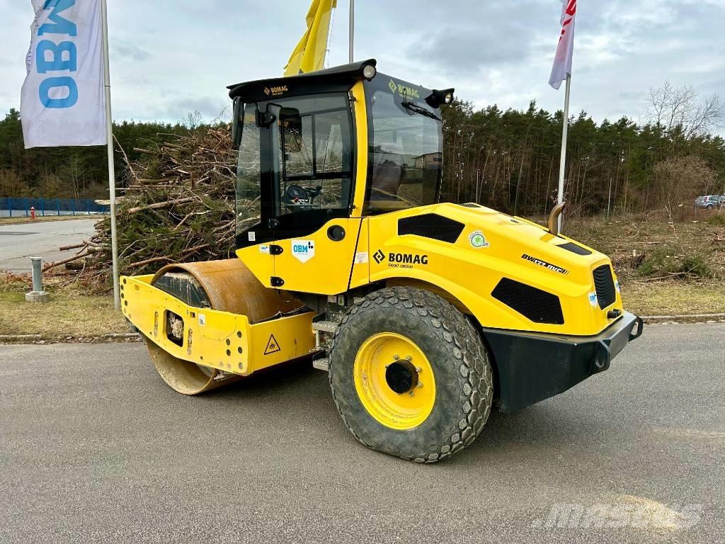 Bomag BW 177 BVC-5 Ühe trumliga rullid