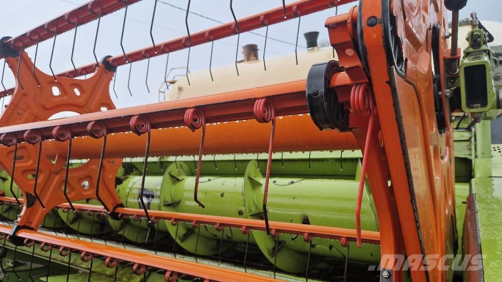 CLAAS Vario 1050 Kombainide heedrid