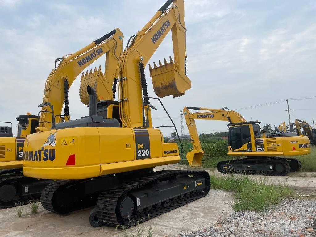 Komatsu PC 220 Roomikekskavaatorid