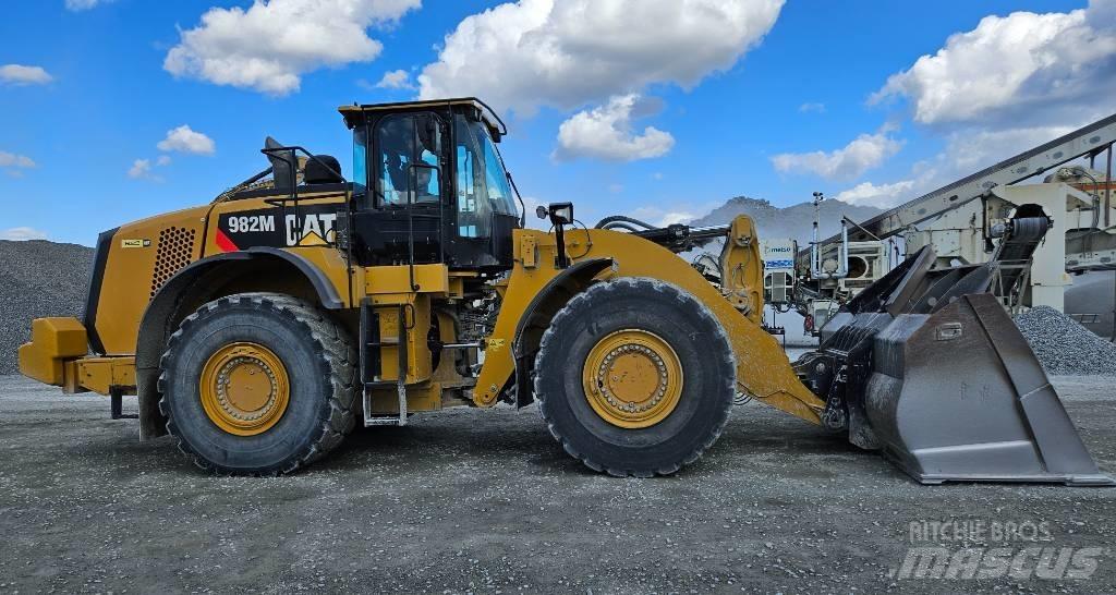 CAT 982 M Rataslaadurid