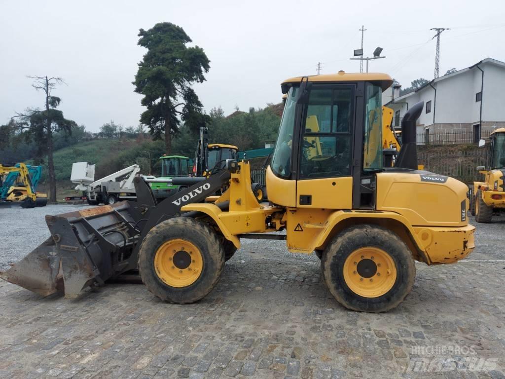 Volvo L 30 G Rataslaadurid
