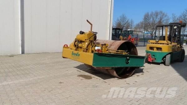 Vibromax W 501 Järelveetavad vibrorullid