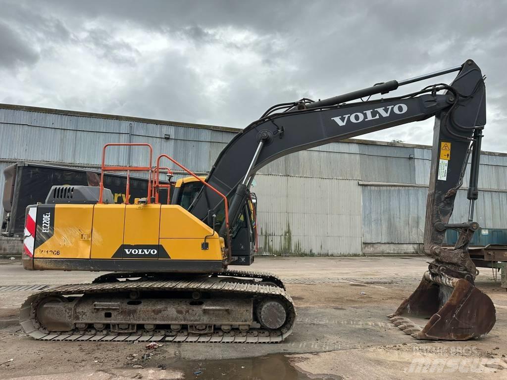 Volvo EC 220 E L Roomikekskavaatorid