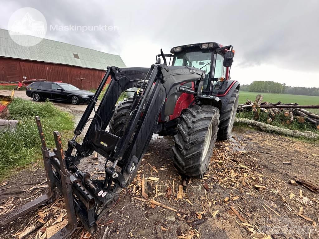 Valtra N 121 Traktorid